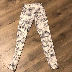 Lululemon Shibori tights
